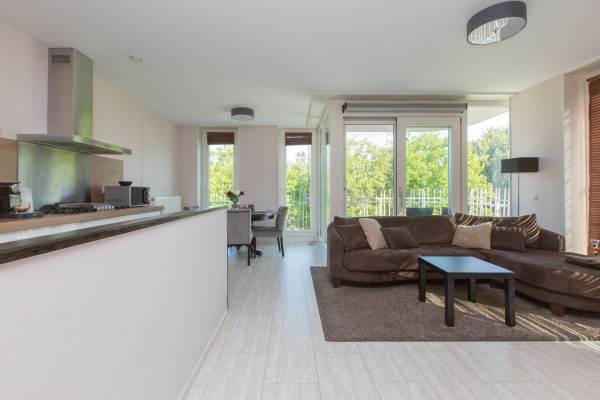 Professor J.H. Gunningstraat 73 te Amsterdam € 2350,- per 01-04-2018